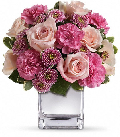 RDF-Bouquet rosé dans vase cubique